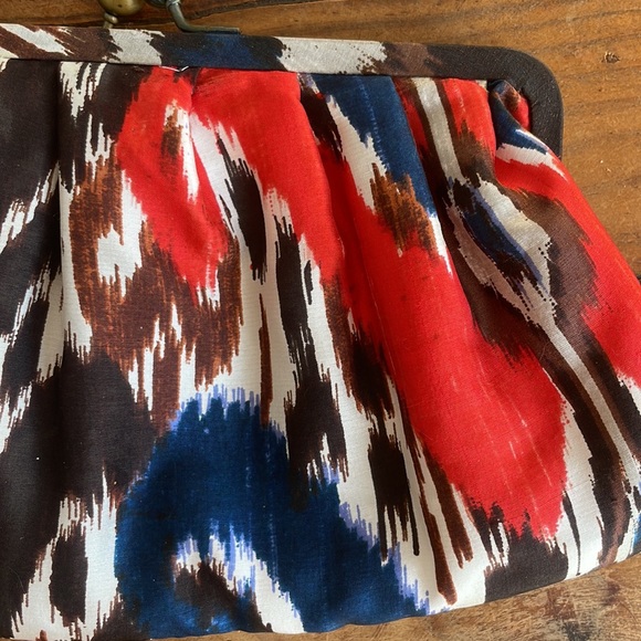 Chico’s Clutch - Picture 5 of 16